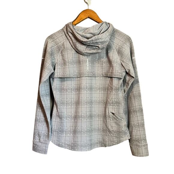 3 for $30! Nike light weight grey hoodie. Size medium - Picture 11 of 11